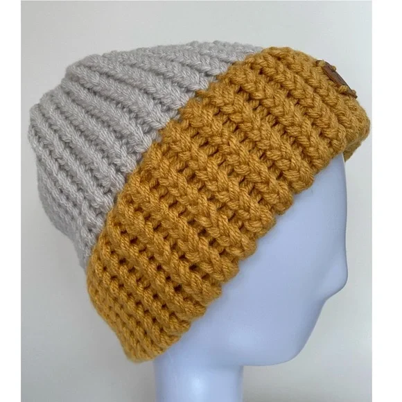 NWT Loom Knitted Hats, Warm and cozy, Knitting, Hats, Handmade by Seller. Unisex - Picture 3 of 3